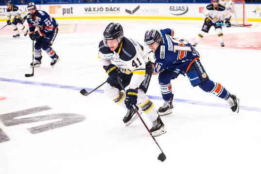 s Johan Johnsson  och Växjös Tuomas Kiiskinen