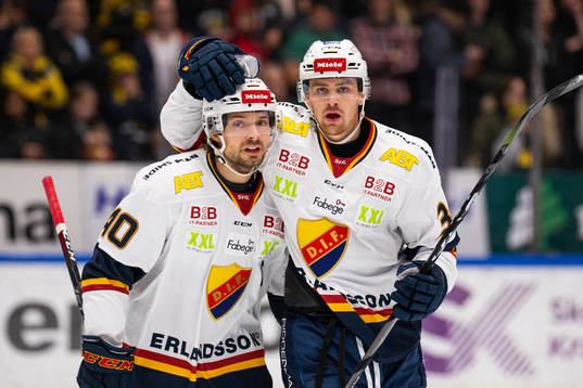 Djurgårdens Jacob Josefson och Daniel Brodin  jublar