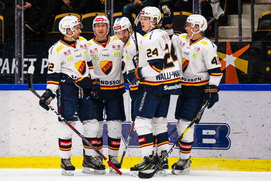 Djurgårdens Albin Lundin jublar