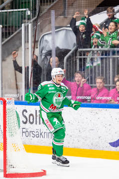 Rögles Samuel Jonsson jublar