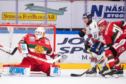 Moras målvakt Christian Engstrand och Växjös Tuomas