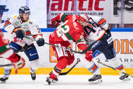Moras Tomas Skogs och Växjös Daniel Rahimi och Växjös
