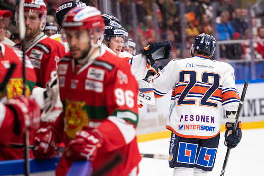 Växjös Janne Pesonen jublet