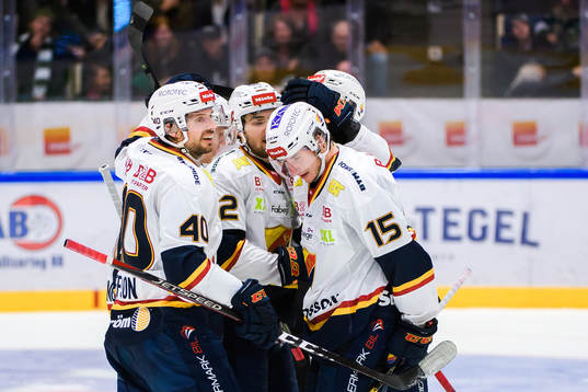 Djurgårdens Jacob Josefson och Jakob Lilja jublar