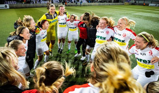 Borgebys spelare jublar