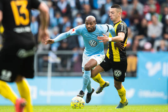 Malmö FFs Fouad Bachirou och Hammarbys Nikola Djurdjic