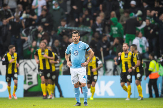 Malmö FFs Behrang Safari deppar