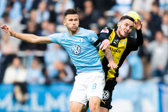 Malmö FFs Arnór Ingvi Traustason och Hammarbys Jeppe