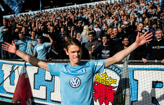 Malmö FFs Hugo Andersson jublar