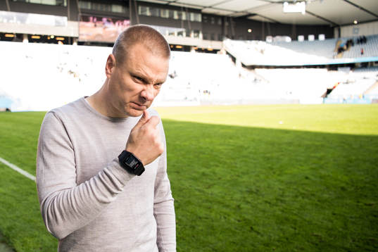 Hammarbys tränare Stefan Billborn deppar