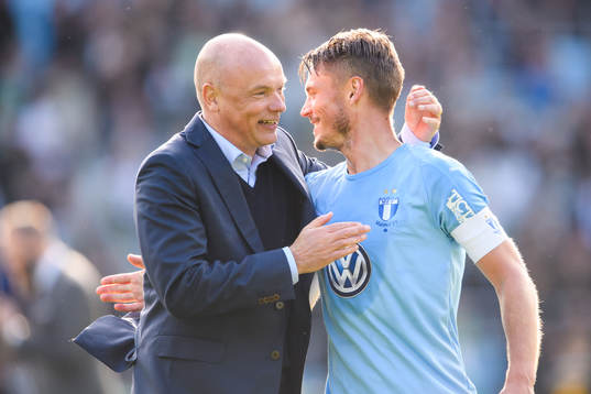 Malmö FFs tränare Uwe Rösler och Markus Rosenberg jublar