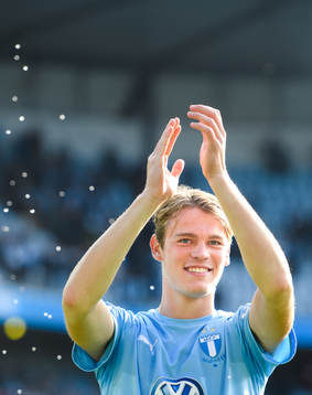 Malmö FFs Hugo Andersson jublar
