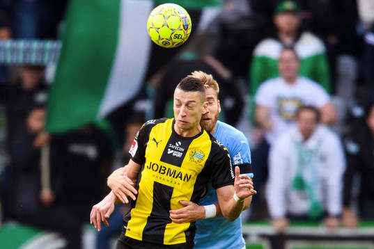 Hammarbys Nikola Djurdjic och Malmö FFs Rasmus Bengtsson