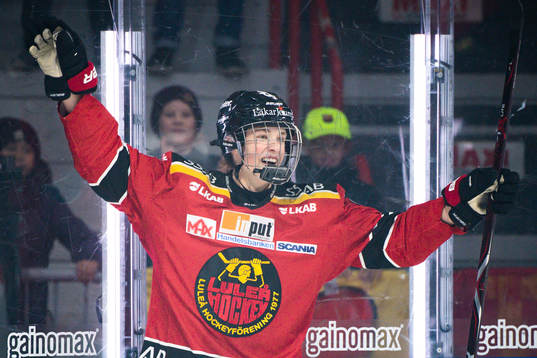 Luleås Noel Gunler  jublar