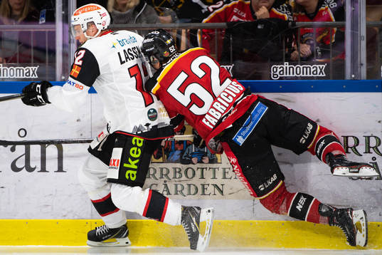Malmö Redhawks Matias Lassen och Luleås Karl Fabricius