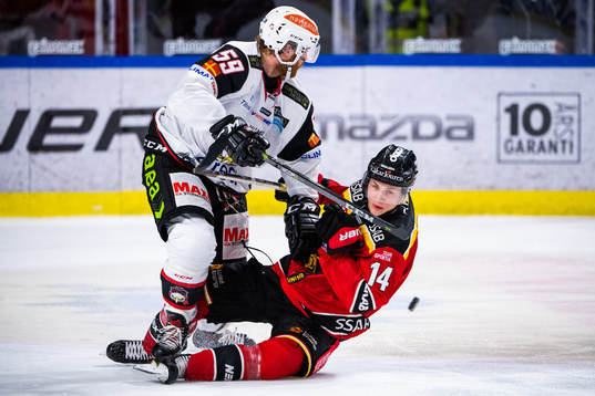 Malmö Redhawks Anton Mylläri och Luleås Jonas Berglund