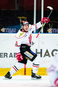 Örebros Tyson Spink jublar
