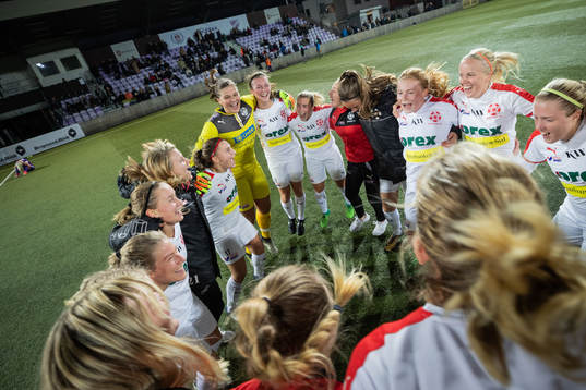 Borgebys spelare jublar