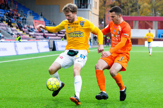 Falkenbergs Karl Söderström och AFC Eskilstunas Kadir