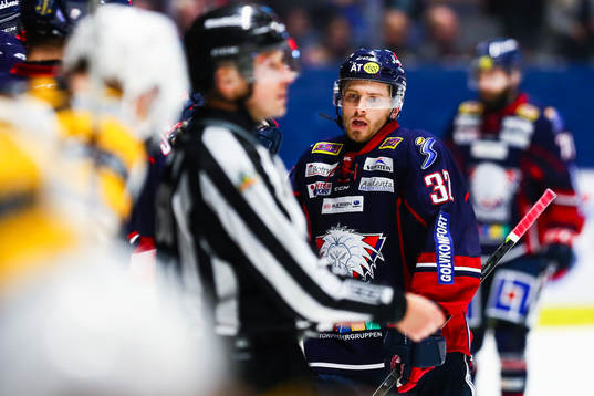 Linköpings Lukas Bengtsson jublar