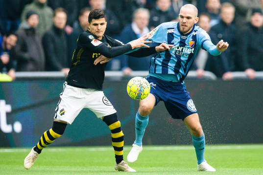 s Tarik Elyounoussi och Djurgårdens Marcus Danielson
