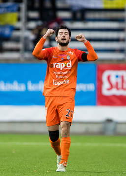 AFC Eskilstunas Anel Rashkaj jublar