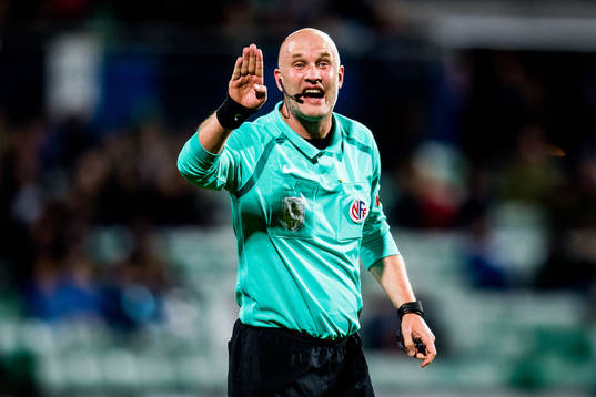 Referee Trond Ivar Døvle