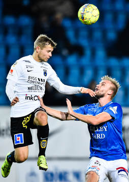 Sirius Sam Lundholm i nickduell med Trelleborgs Robin