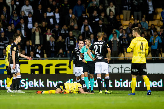 Daniel Alexander Pedersen of Lillestrøm with an injury