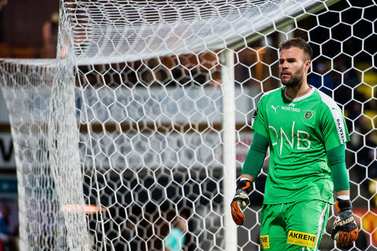 Goalkeeper Marko Maric of Lillestrøm