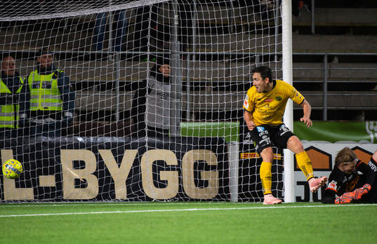 Elfsborgs Stefan Ishizaki klackar in 1-0