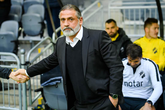 Djurgårdens tränare Özcan Melkemichel före