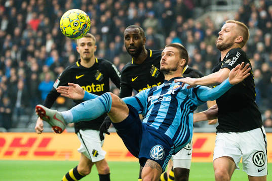 s Henok Goitom och Sebastian Larsson