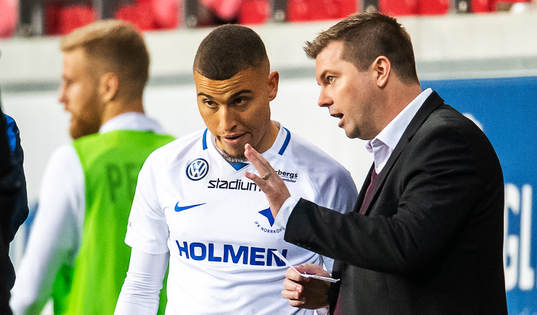 Norrköpings tränare Jens Gustafsson och Jordan Larsson