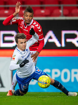 Kalmars Mikael Dyrestam och Norrköpings Simon Skrabb