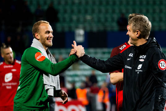 Goalkeeper Markus Pettersen and Lars Arne Nilsen, head