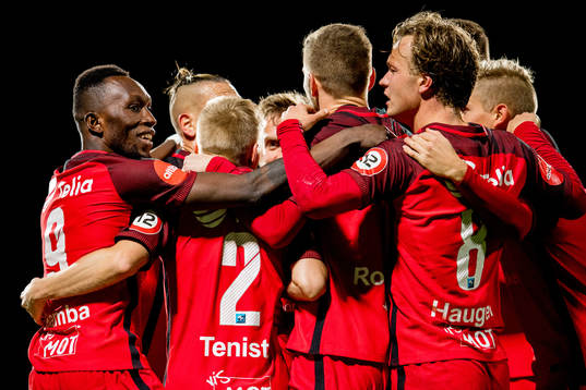 Bläddra bland fler bilder av Football, Eliteserien, Stabæk - Brann