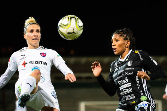 Rosengårds Anja Mittag och Piteås Madelen Janogy