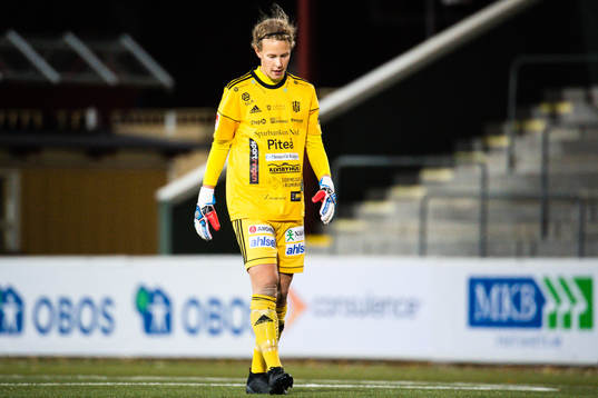 Piteås målvakt Cajsa Andersson deppar