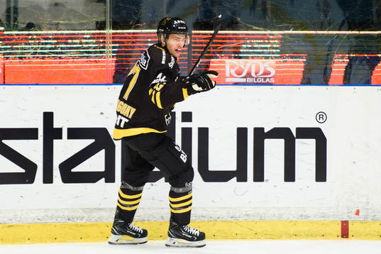 s Eric Castonguay jublar