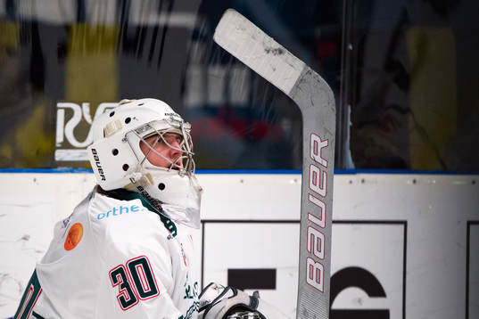 Tingsryds målvakt Didrik Jansson innan ishockeymatchen i