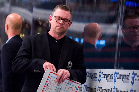 Tingsryds Tränare Richard Melkersson deppar