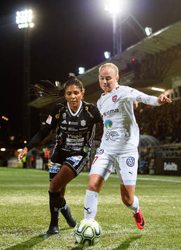 Piteås Madelen Janogy och Rosengårds Ebba Wieder