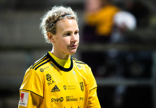 Piteås målvakt Cajsa Andersson deppar