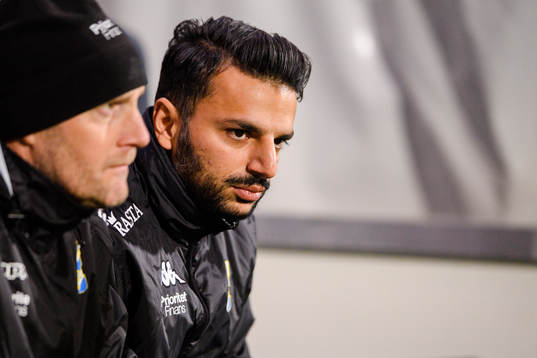 IFK Göteborgs tränare Poya Asbaghi före en