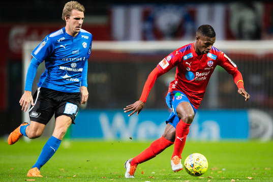 Halmstads Johan Oremo och Helsingborgs Mohammed Abubakari