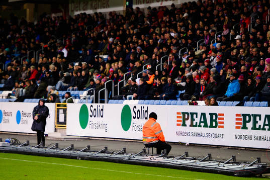 Led-panelerna välter i vinden