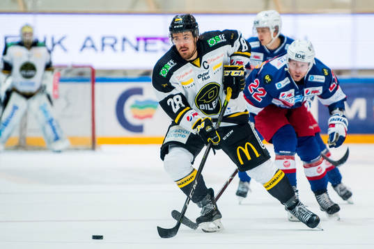 Kristian Forsberg of Stavanger Oilers