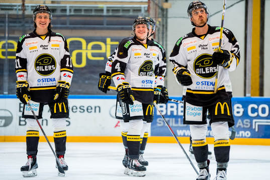 Simen Talge and Johannes Johannesen of Stavanger Oilers