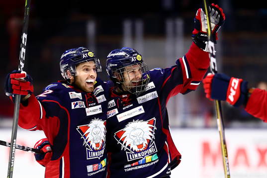 Linköpings Lukas Bengtsson (t v) och Linköpings Andrew